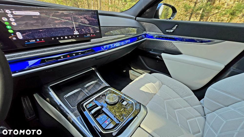BMW i7 105.7kWh eDrive50 - 22