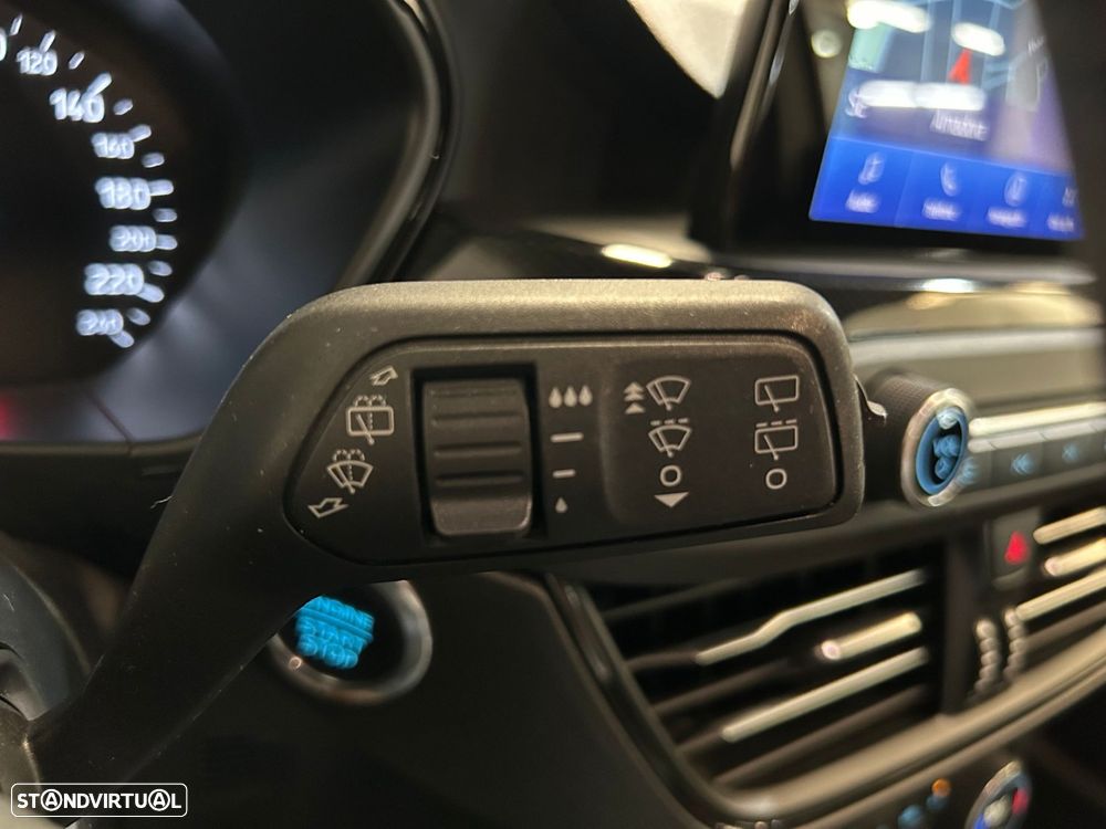 Ford Focus 1.0 EcoBoost MHEV ST-Line - 37