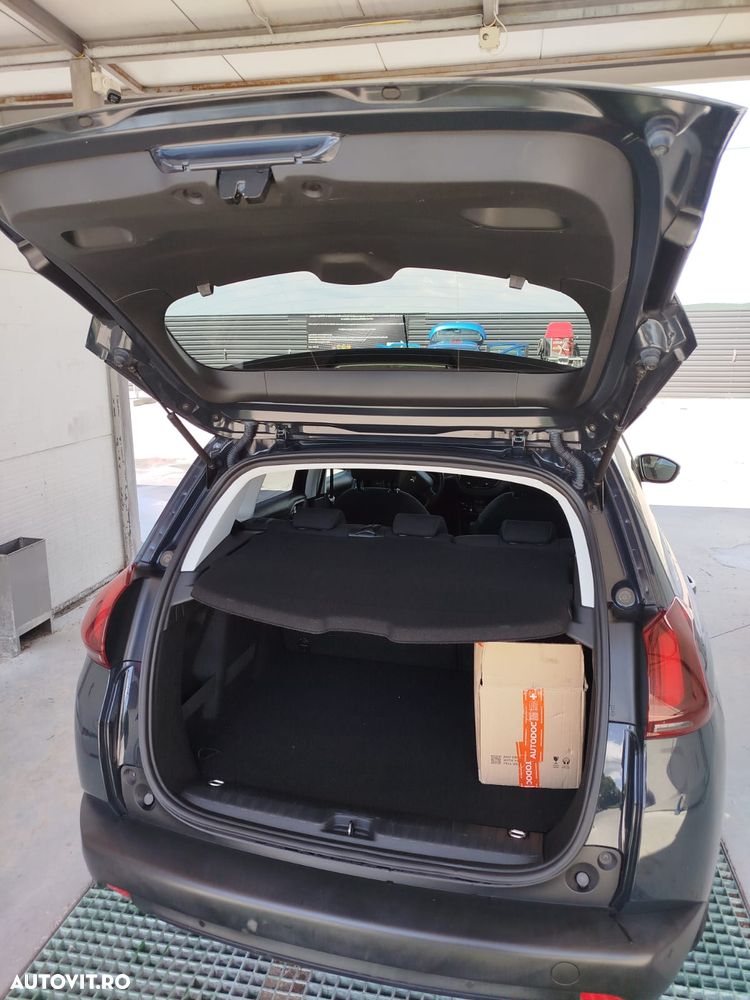 Peugeot 2008 PureTech 82 Style - 3