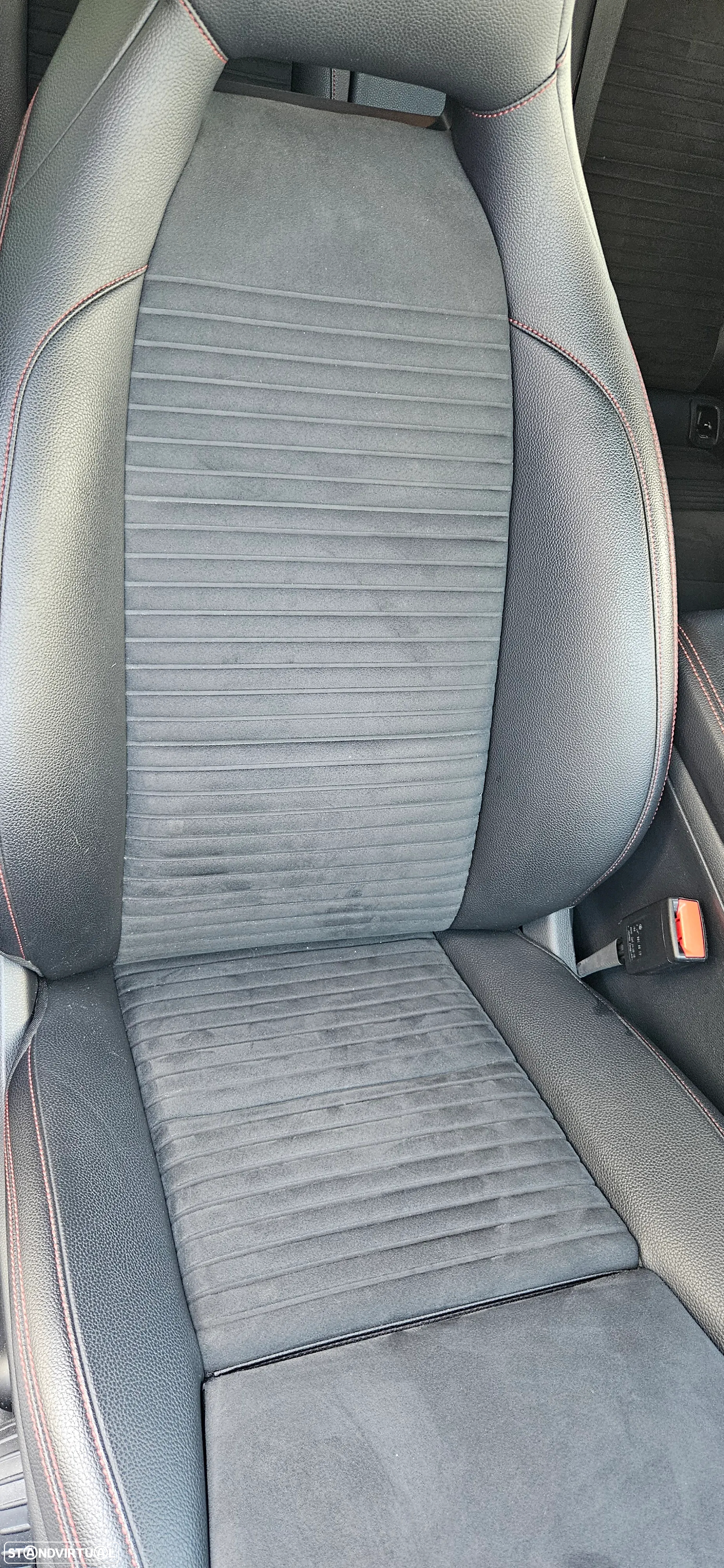 Mercedes-Benz CLA 220 Shooting Brake (CDI) d 4Matic 7G-DCT AMG Line - 12
