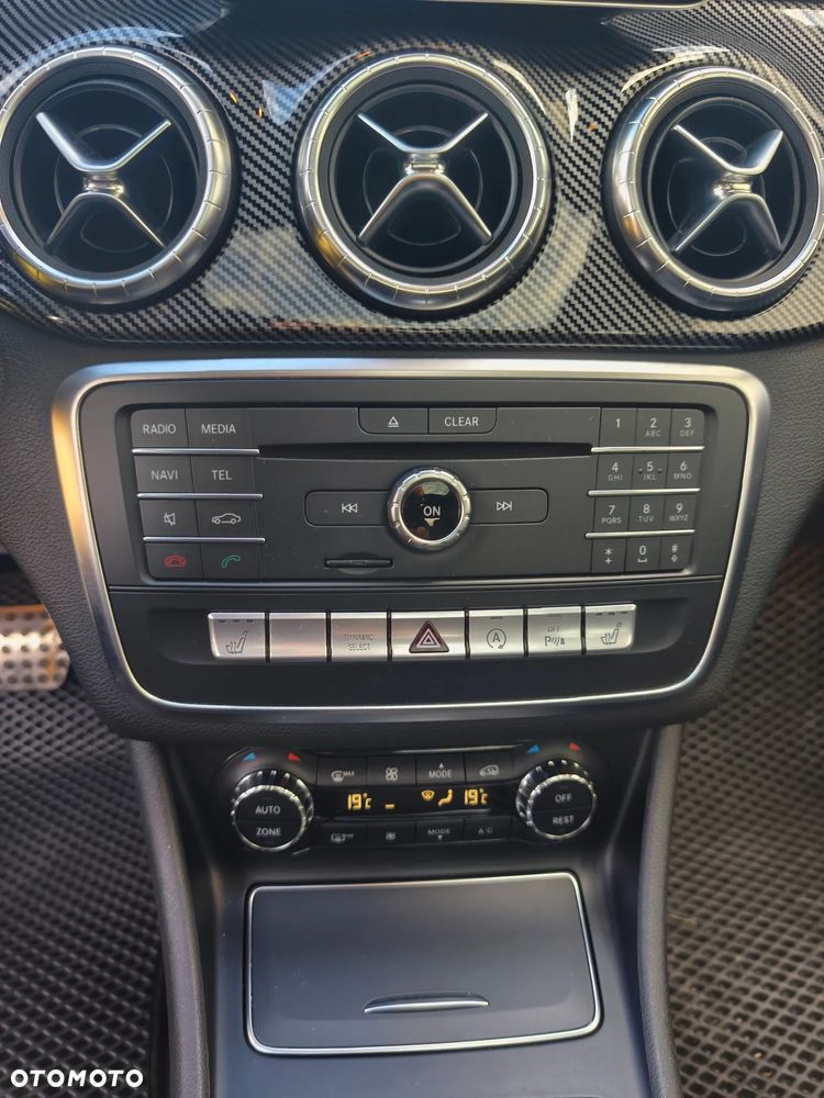 Mercedes-Benz CLA - 17
