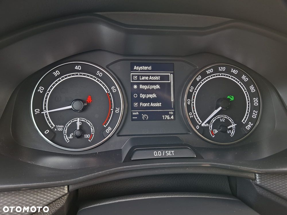 Skoda Kamiq 1.5 TSI Ambition - 8
