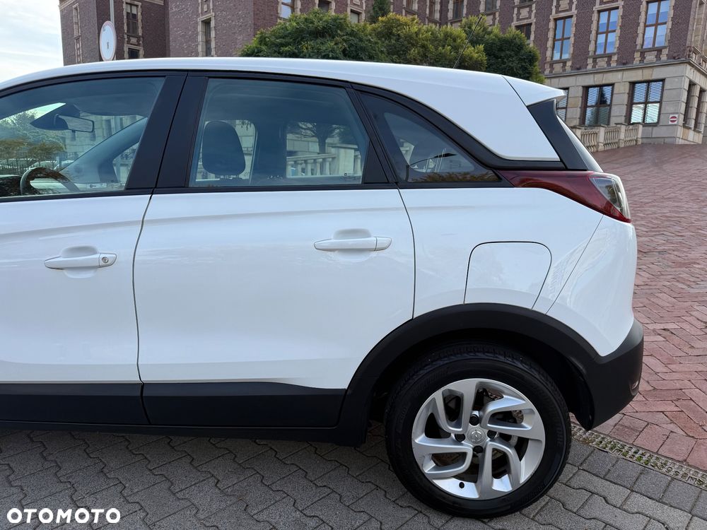 Opel Crossland X 1.2 T Design Line S&S - 16