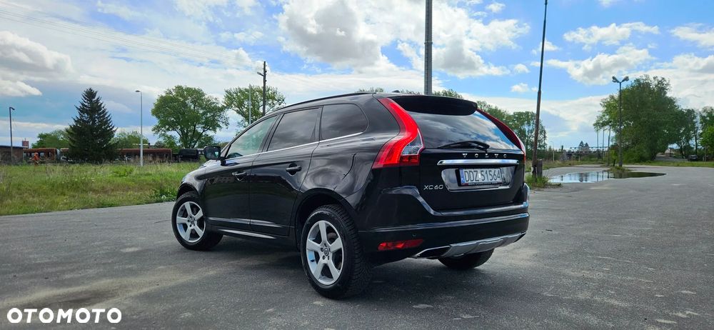 Volvo XC 60 D4 Geartronic Momentum - 4