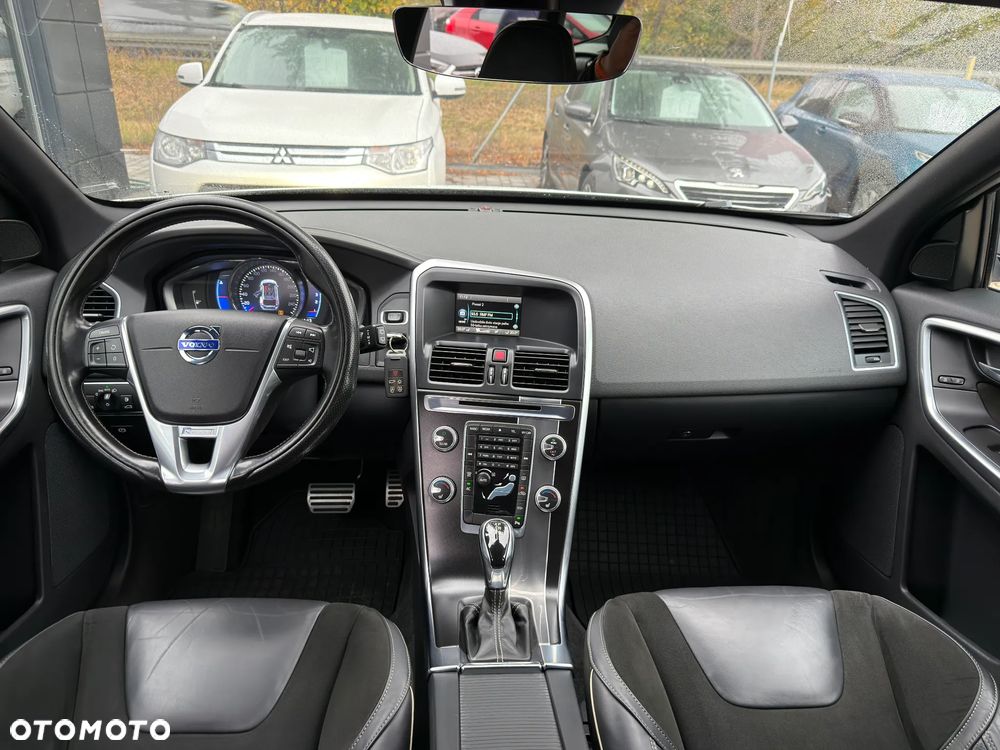 Volvo XC 60 D4 AWD R-Design - 8