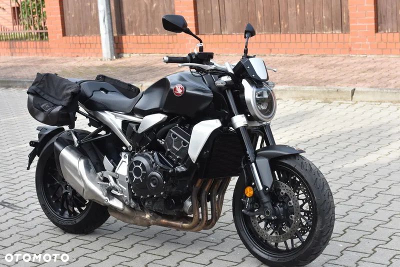 Honda CB - 3