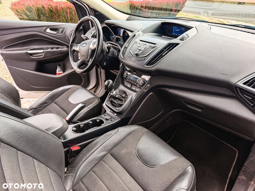 Ford Kuga 1.5 EcoBoost 2x4 Titanium - 7