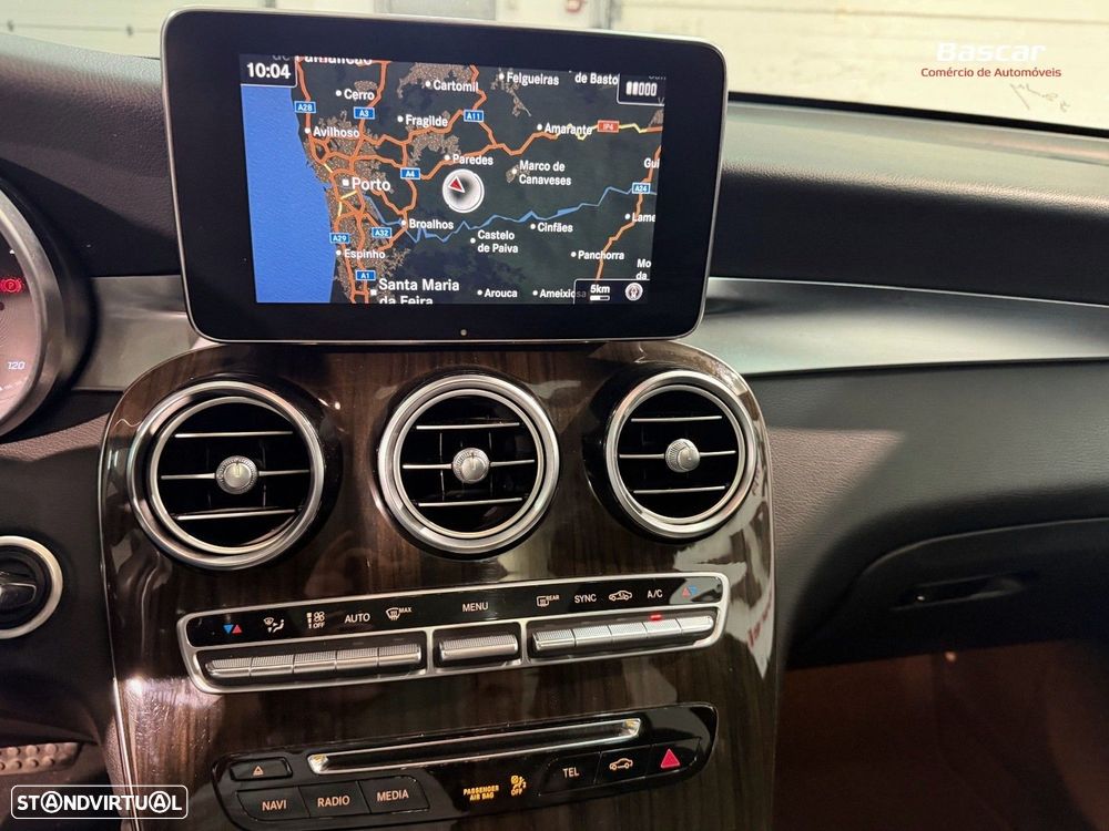Mercedes-Benz GLC 250 d 4Matic 9G-TRONIC AMG Line - 21