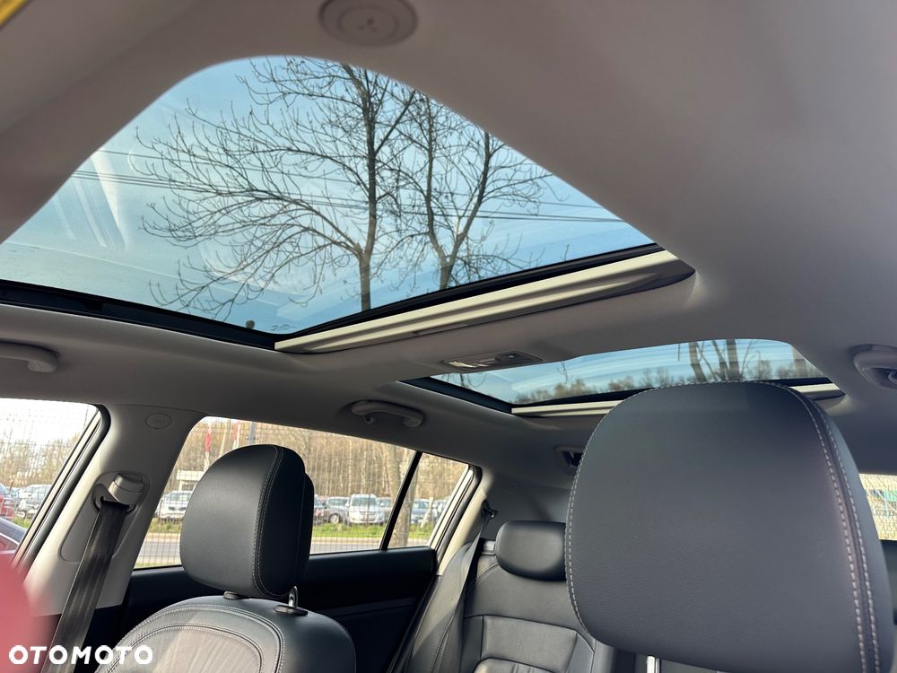 Kia Sportage 2.0 CRDI XL - 9