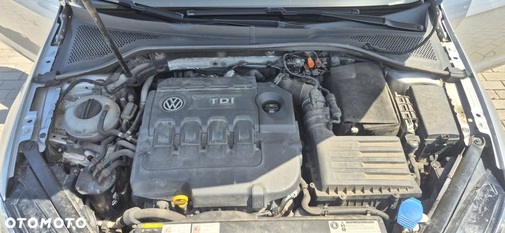 Volkswagen Golf 2.0 TDI BMT Highline DSG - 18