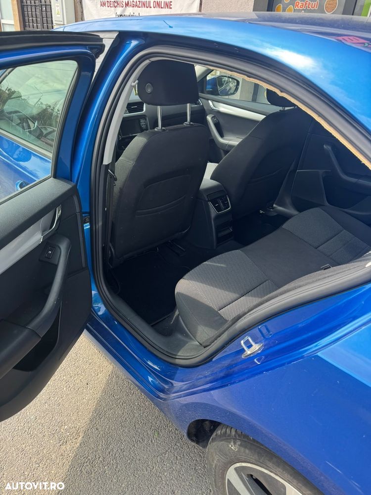 Skoda Octavia 1.6 TDI (Green tec) Ambition - 11