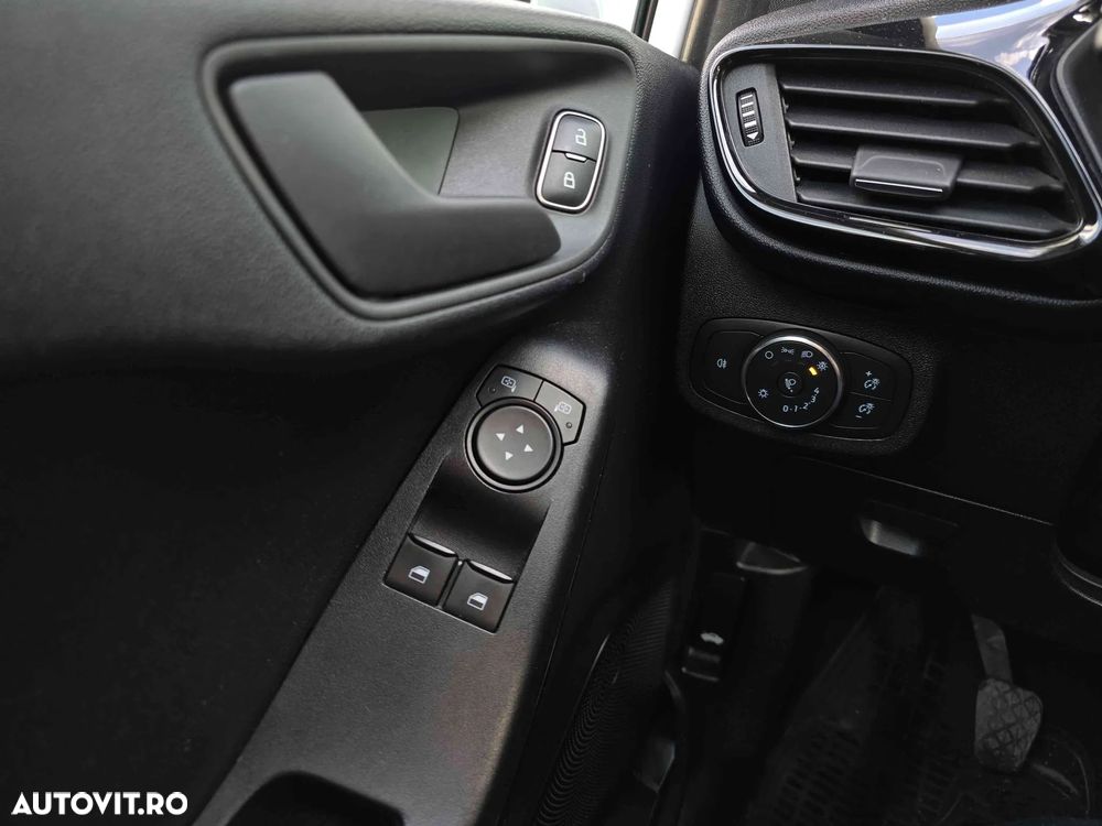 Ford Fiesta - 9