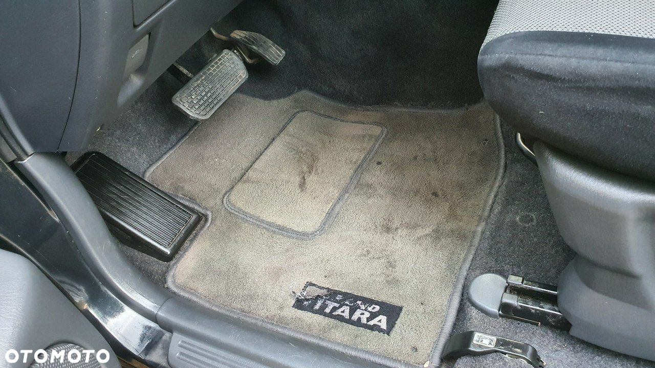 Suzuki Grand Vitara - 14
