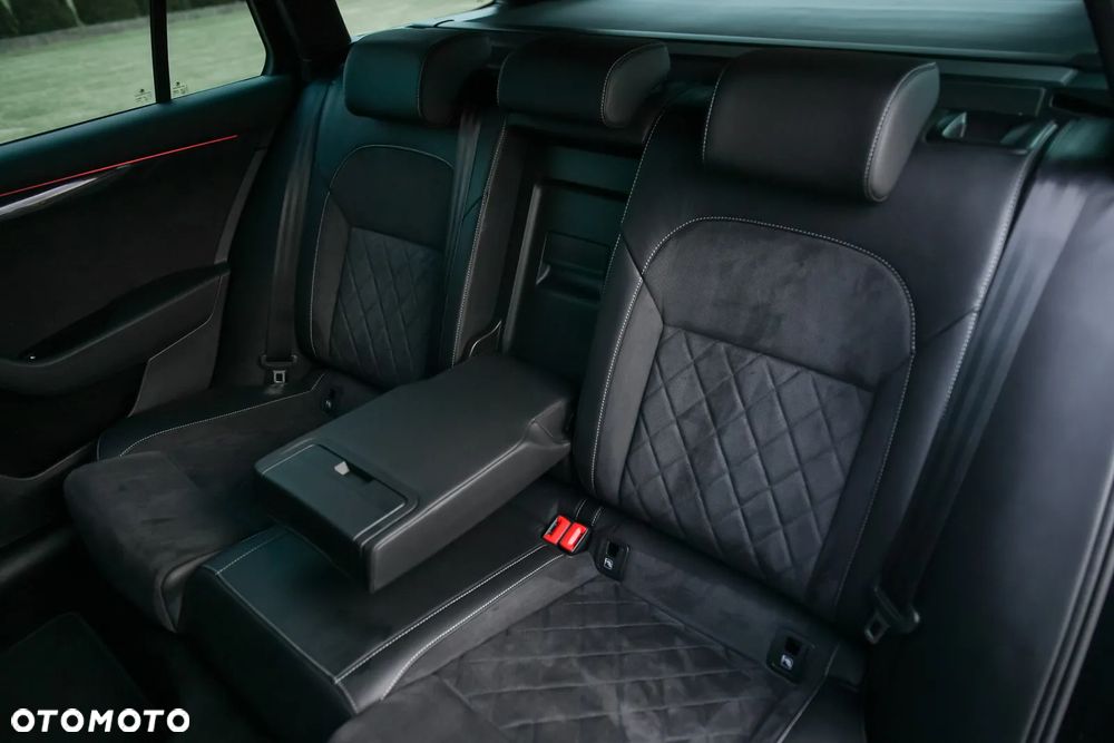 Skoda Superb 2.0 TDI 4x4 DSG SportLine - 25