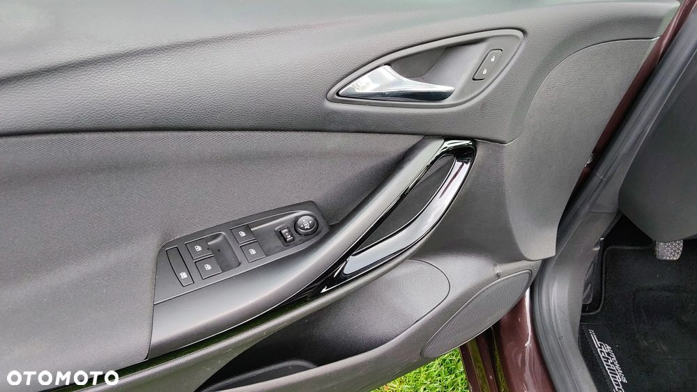 Opel Astra 1.4 Turbo Innovation - 29