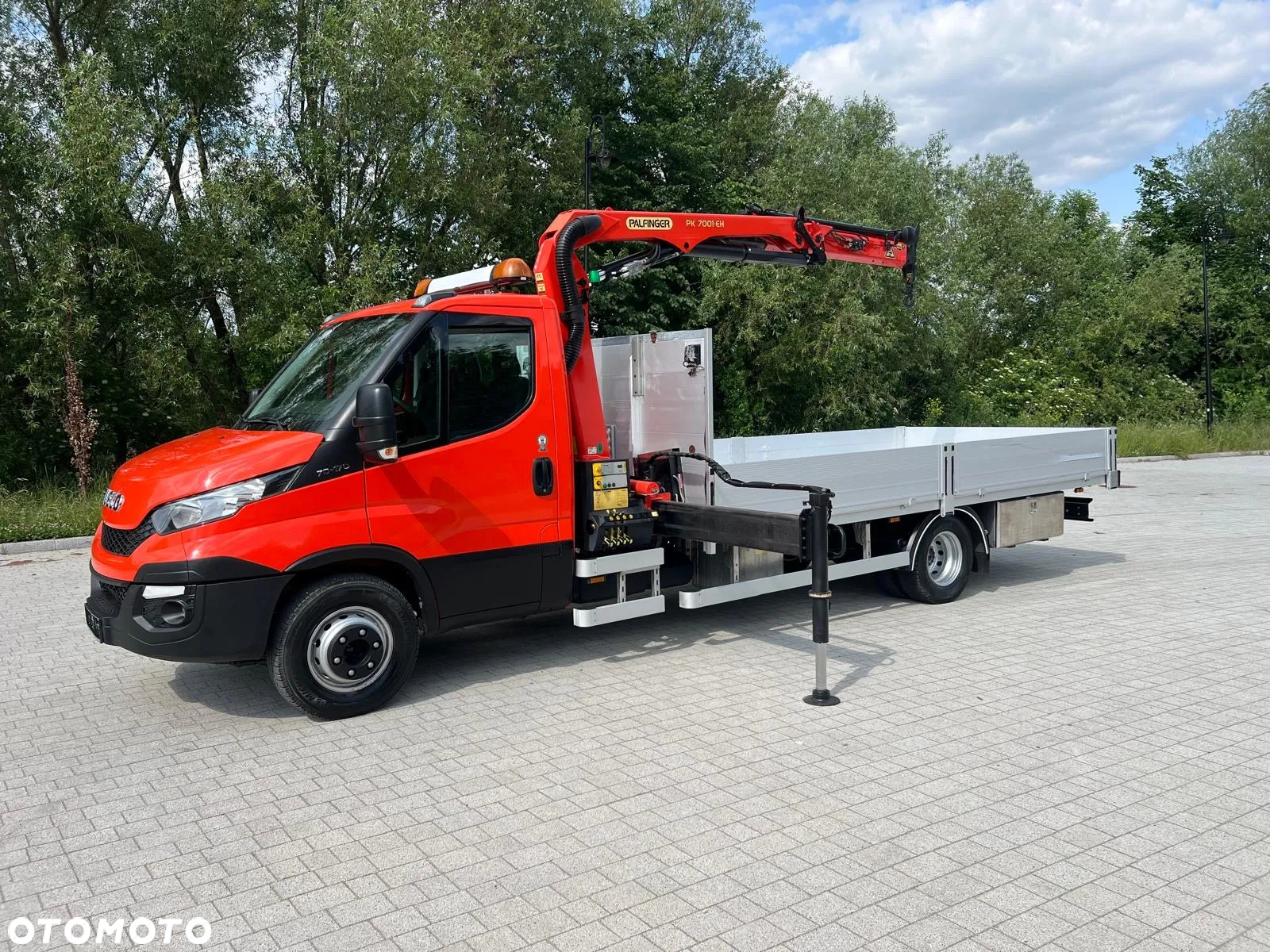 Iveco Daily 70C17 / HDS Palfinger - 28