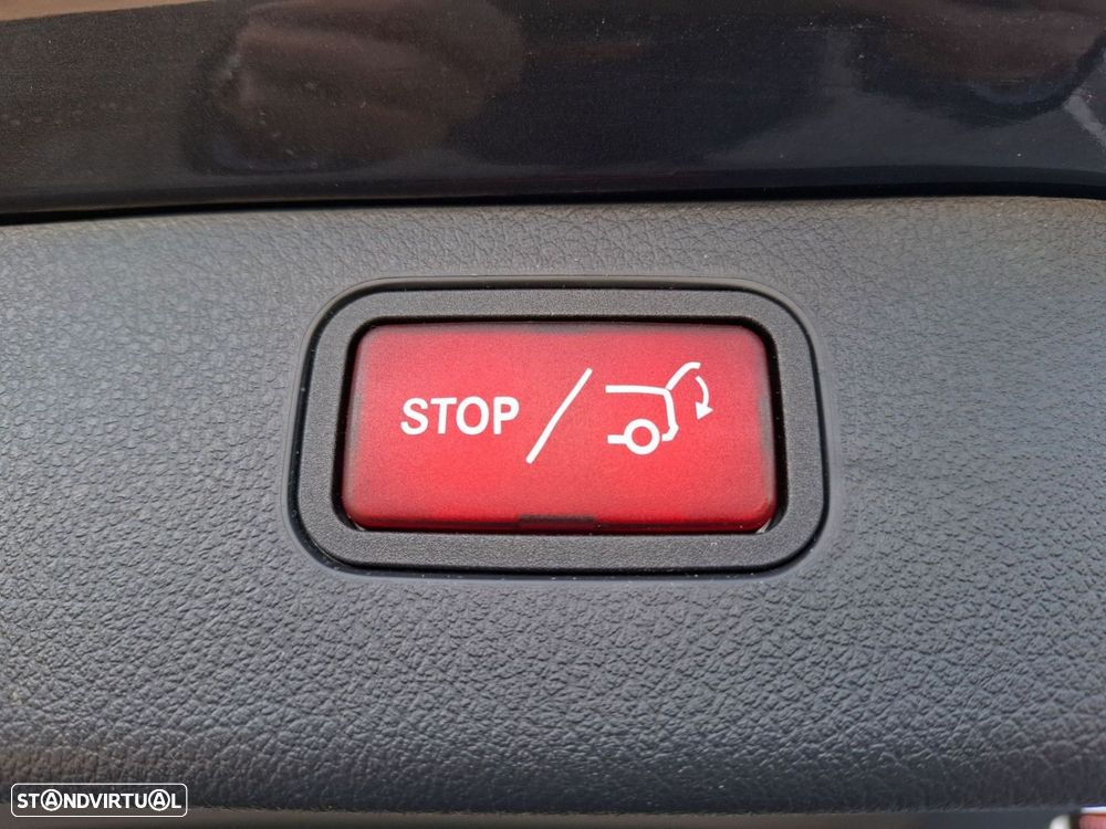 Mercedes-Benz C 300 e Avantgarde - 24