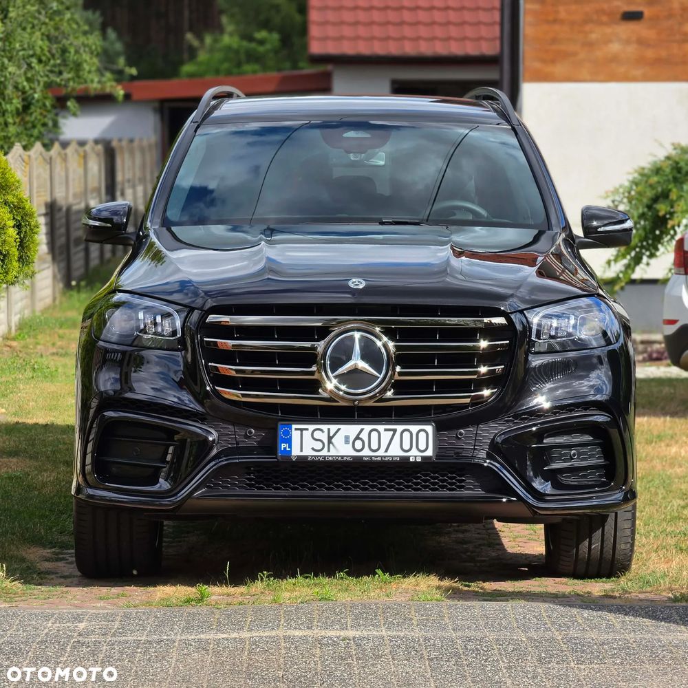 Mercedes-Benz GLS - 1
