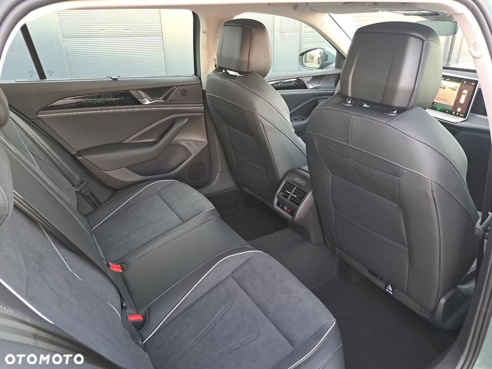 Volkswagen Passat Variant - 33