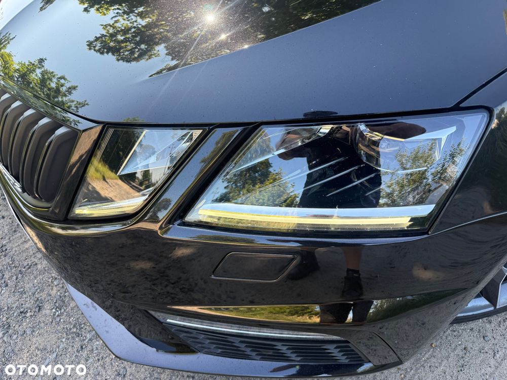 Skoda Octavia 2.0 TDI RS Challenge DSG - 27