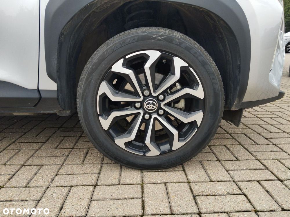 Toyota Yaris Cross - 15