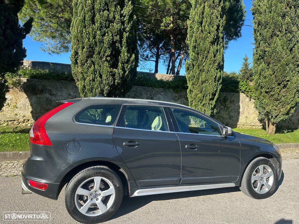 Volvo XC 60 2.0 D4 R-Design 139g Start/Stop - 5