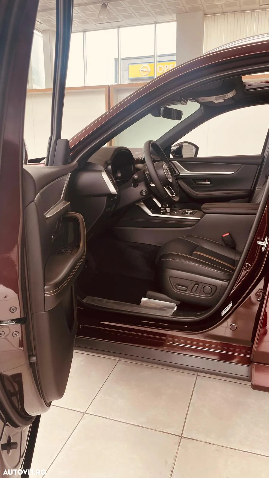 Mazda CX-80 2.5 e-Skyactiv AT8 AWD PHEV Homura Plus - 12