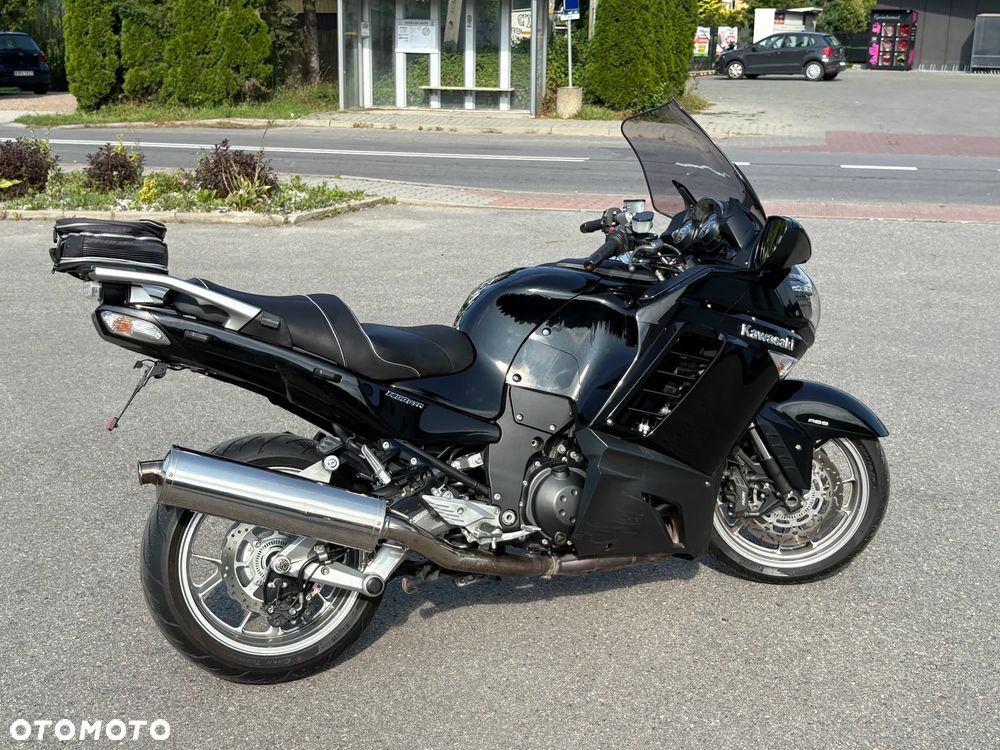 Kawasaki GTR - 7