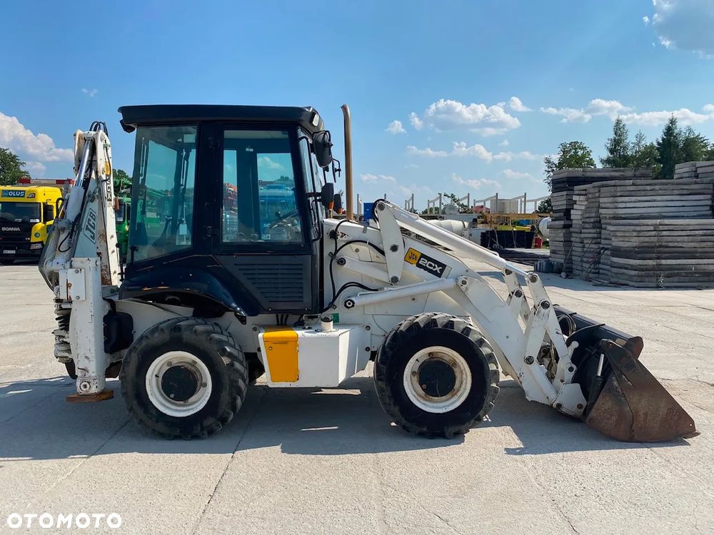 JCB 2 CX / 4x4 / 2004 / Szybkozłącza Przód i Tył - 9