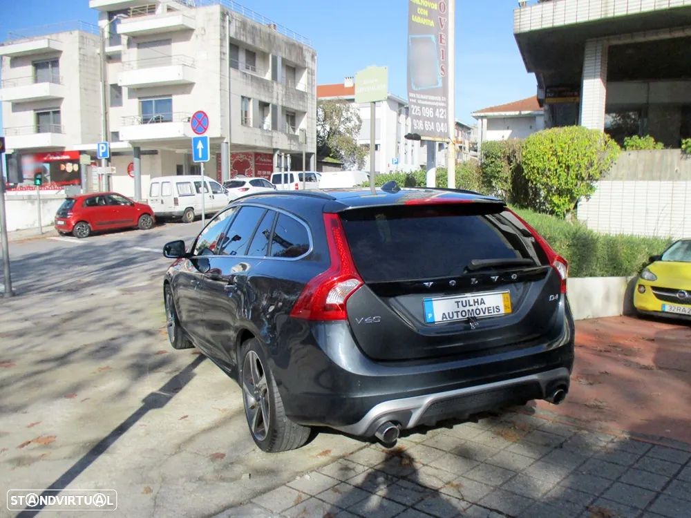 Volvo V60 2.0 D4 R-Design Summum Geartronic - 8