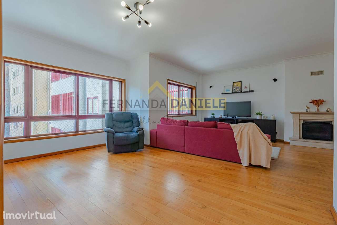 Oportunidade! Apartamento T3 com Suíte e Garagem em Vila Nova de Gaia - Grande imagem: 5/42