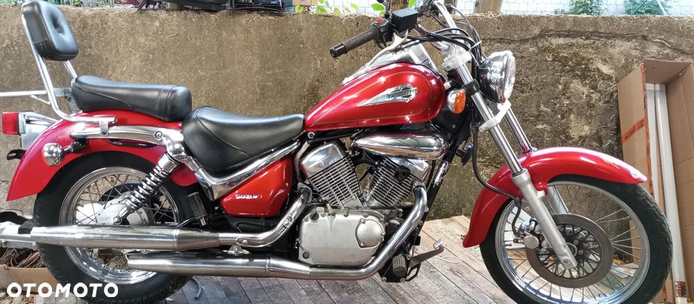 Suzuki Intruder - 7