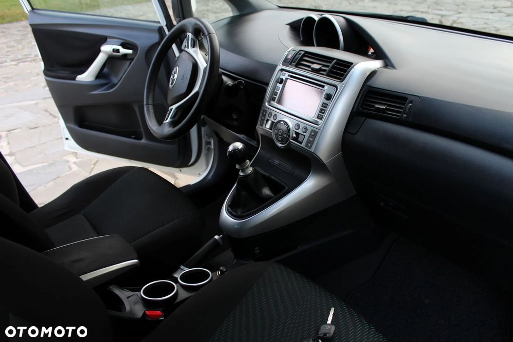 Toyota Verso 2.0 D-4D Edition - 32