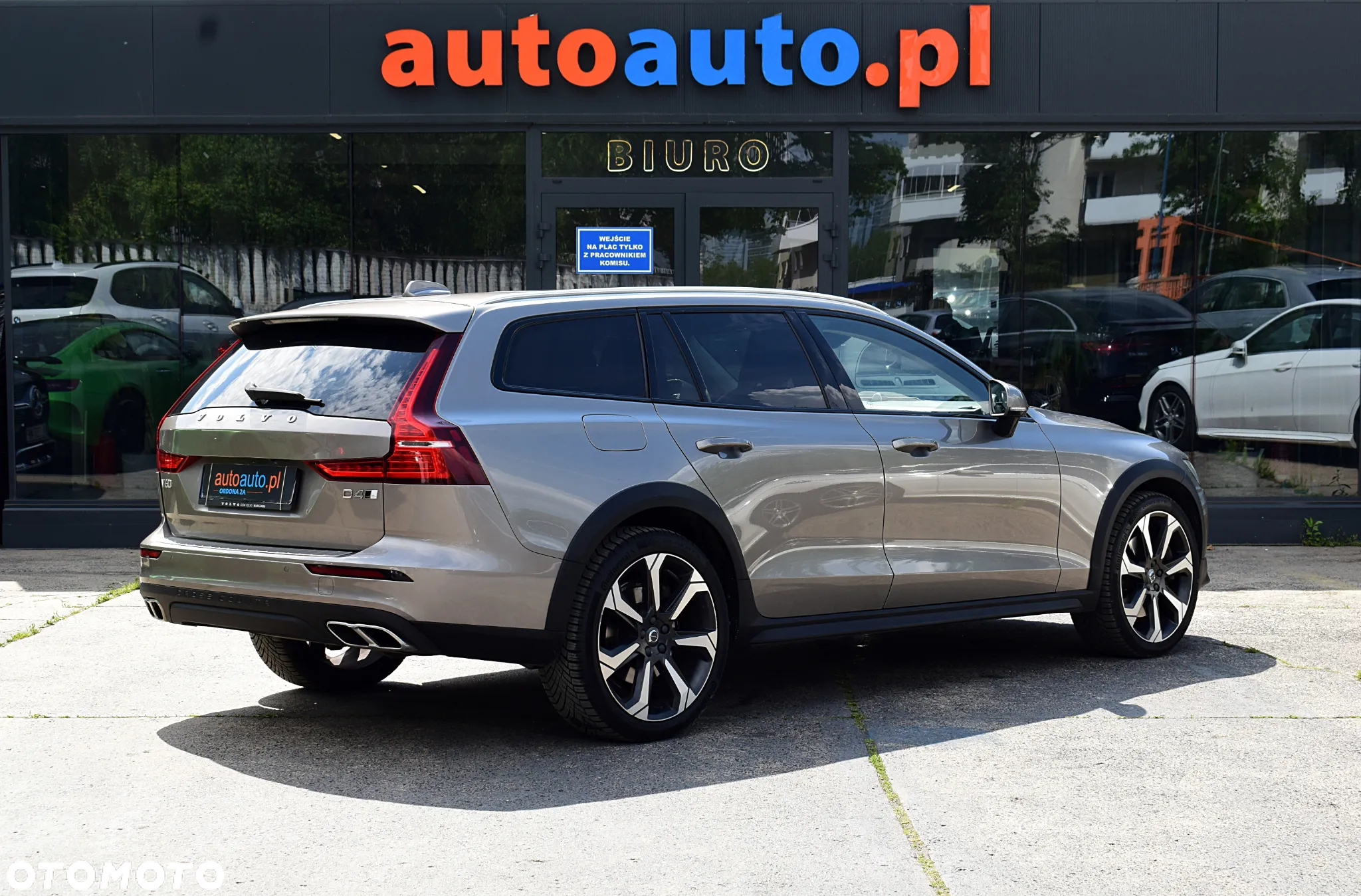 Volvo V60 D4 SCR AWD Inscription - 34