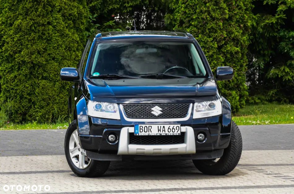Suzuki Grand Vitara 2.0 De luxe - 2