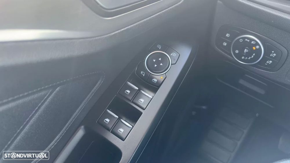 Ford Focus SW 1.5 TDCi EcoBlue Titanium - 13