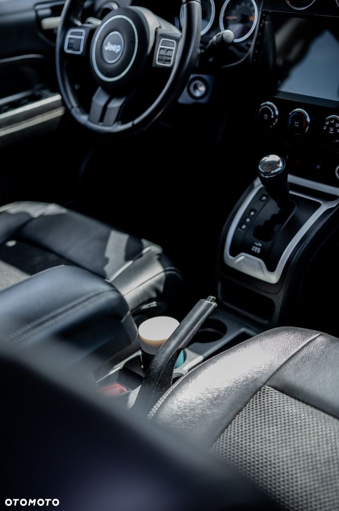 Jeep Compass - 17