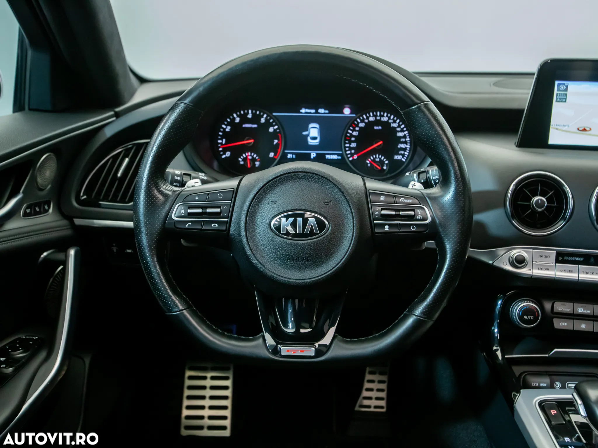 Kia Stinger 3.3 T-GDI AWD GT - 24