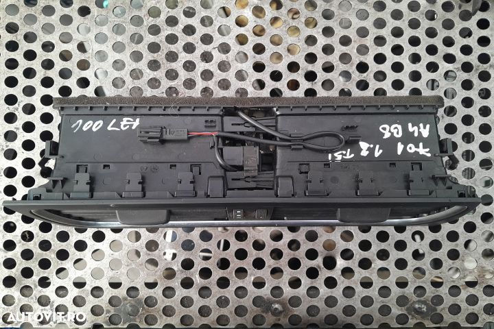 Grila ventilatie bord centru Audi A4 B8/8K  [din 2007 pana  2011] wagon 5-usi 1.8 TFSI MT (160 hp) - 1
