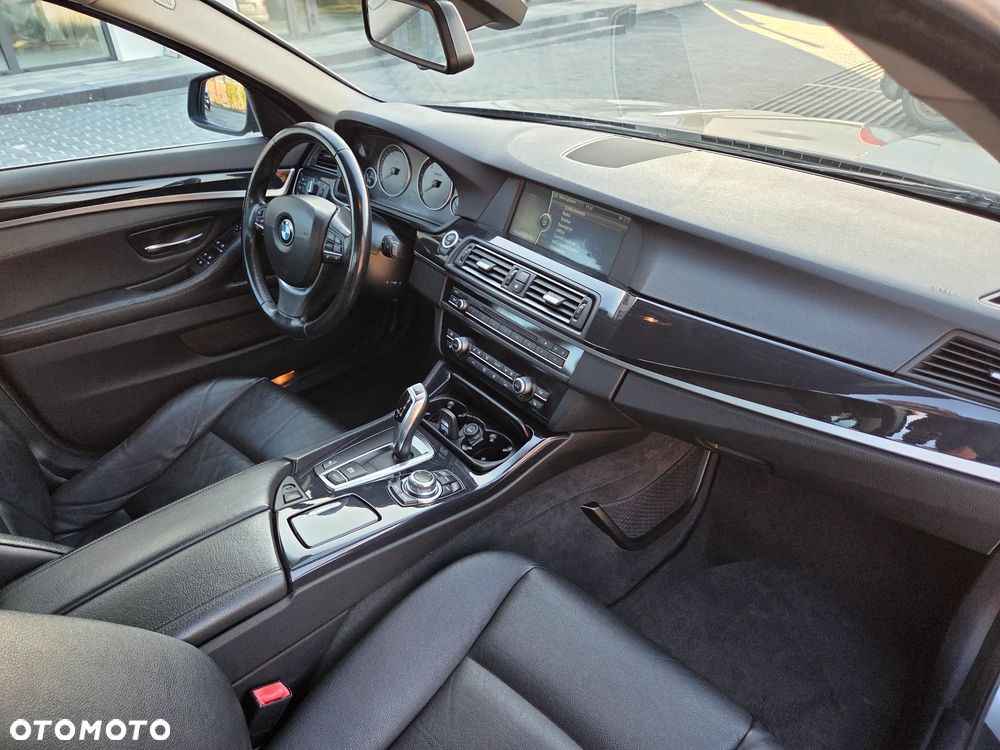 BMW Seria 5 520d xDrive Luxury Line - 10