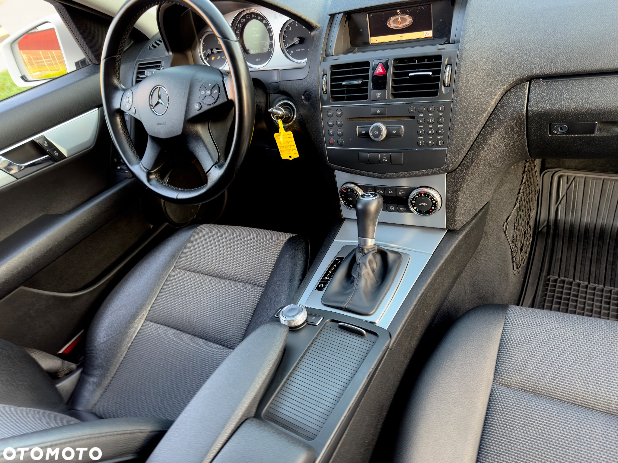 Mercedes-Benz Klasa C 180 T Kompressor Automatik BlueEFFICIENCY Special Edition - 13