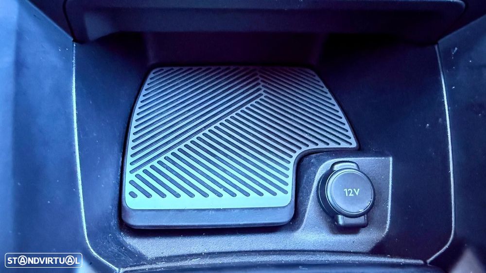 Citroën C4 1.2 PureTech Shine Pack EAT8 - 28