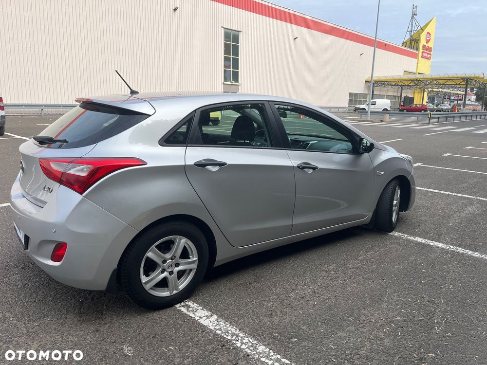 Hyundai i30 1.4 Classic + - 5