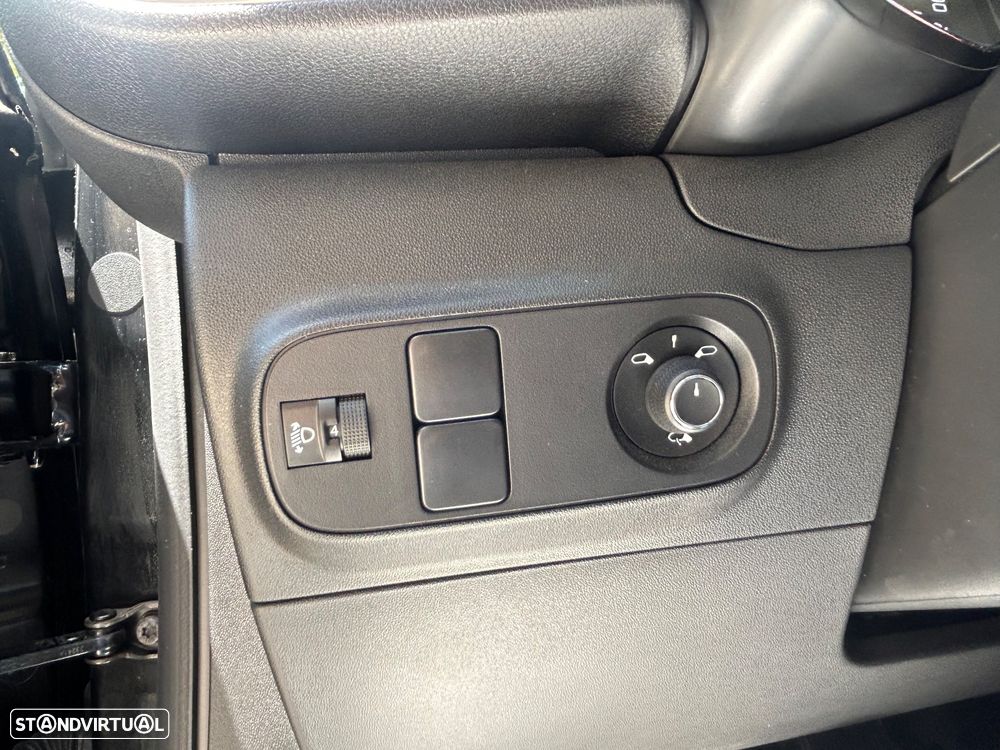 Citroën C3 1.2 PureTech C-Series - 20