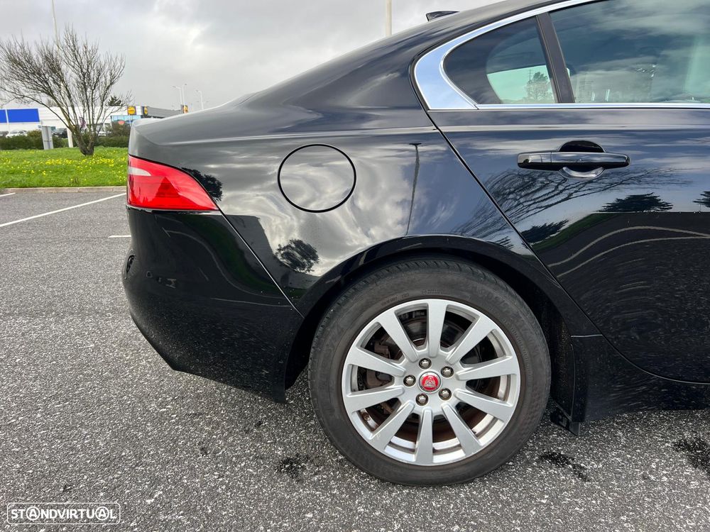 Jaguar XE 2.0 D Prestige AWD Aut. - 11