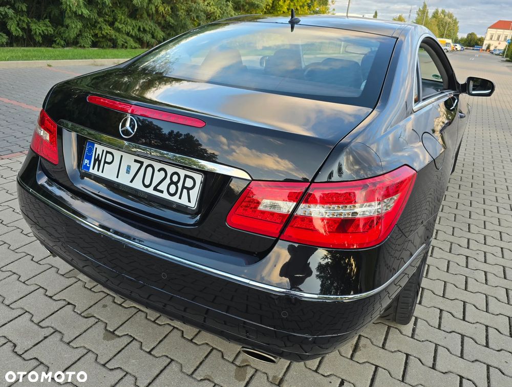Mercedes-Benz Klasa E 350 7G-TRONIC - 32