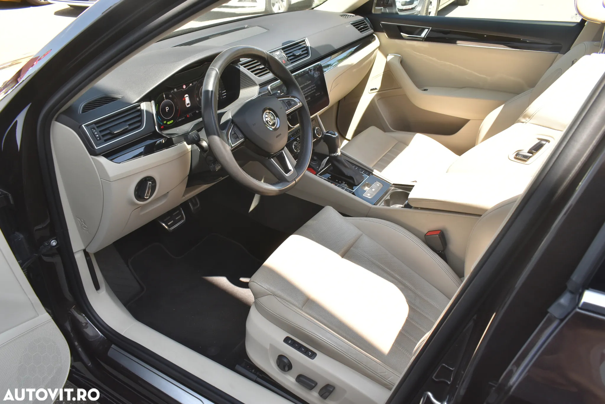Skoda Superb Combi 1.4 TSI iV DSG L&K - 11