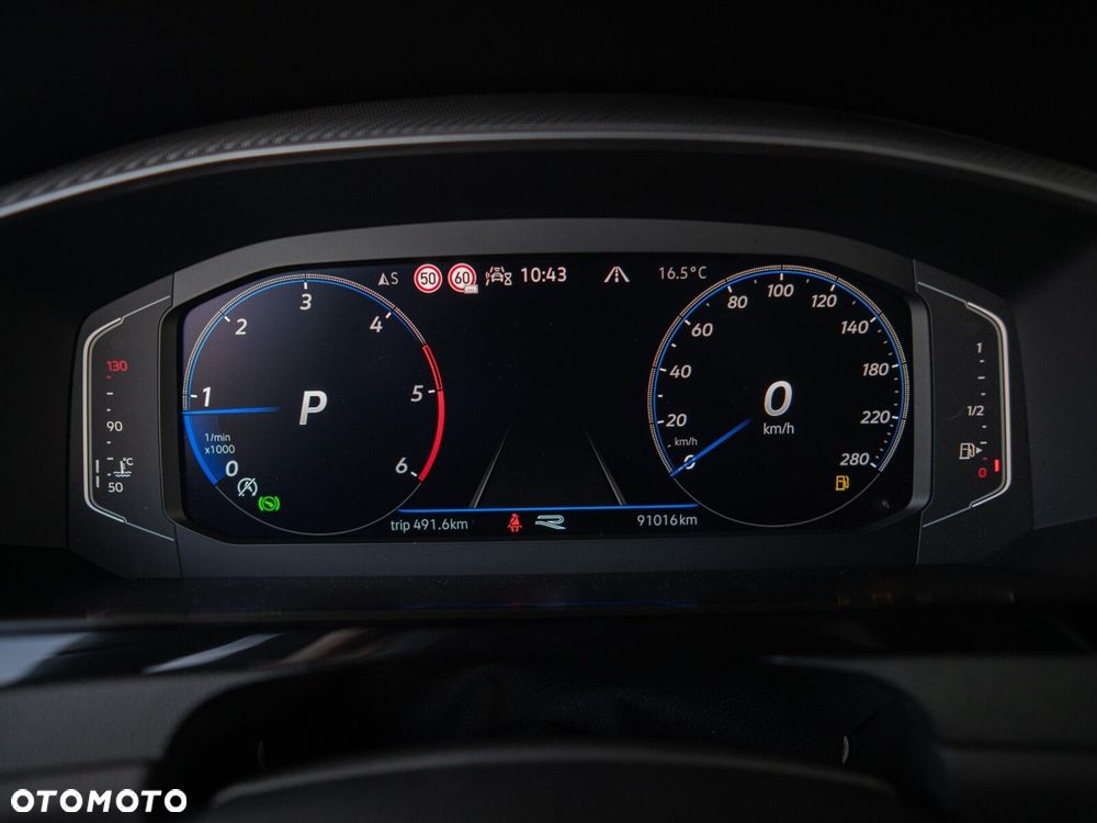 Volkswagen Arteon 2.0 TDI R-Line DSG - 23