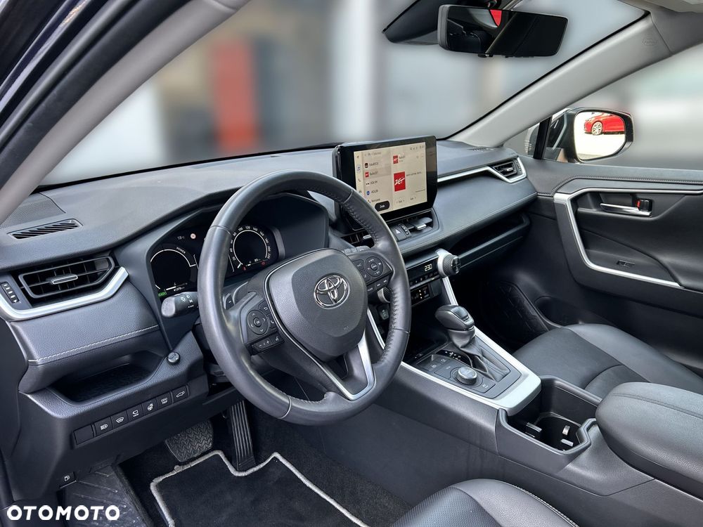 Toyota RAV4 - 16