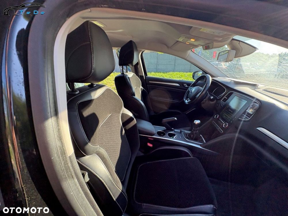 Renault Megane ENERGY TCe 130 Start & Stop Paris - 36